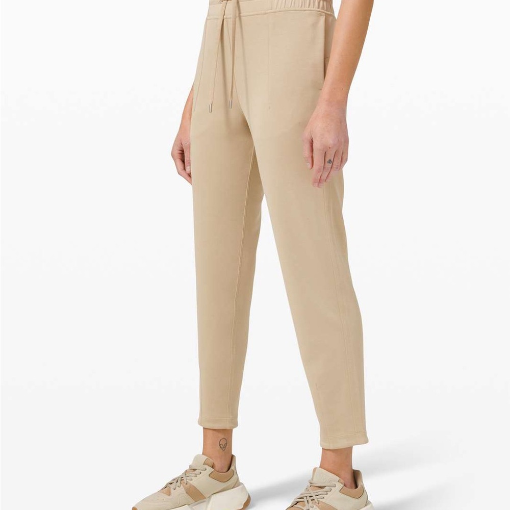 Lululemon Women's Soft Ambitions Tan Jogger Pants